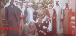 صور من أرشيفه الخاص في ذكرى رحيل والده المغفور له الملا عبدالعزيز ملا رمضان 